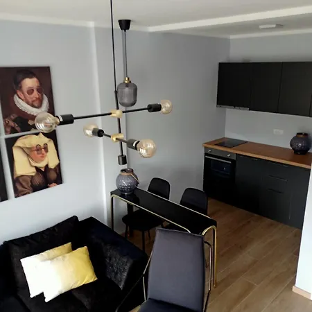 Apartamento Tornik Manor